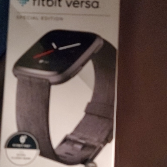 Fitbit Versa - Picture 2 of 2